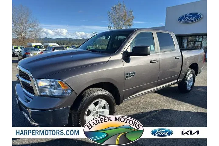 $26995 : Ram 1500 Classic 2021 4x4 SL image 1