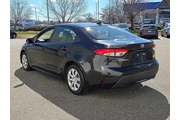 $17488 : Toyota Corolla 2020 LE 4dr S thumbnail