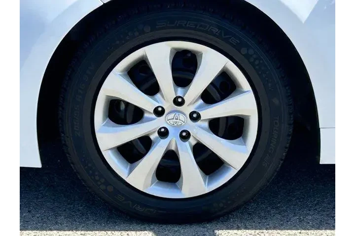 $19340 : Toyota Corolla 2024 LE 4dr S image 7