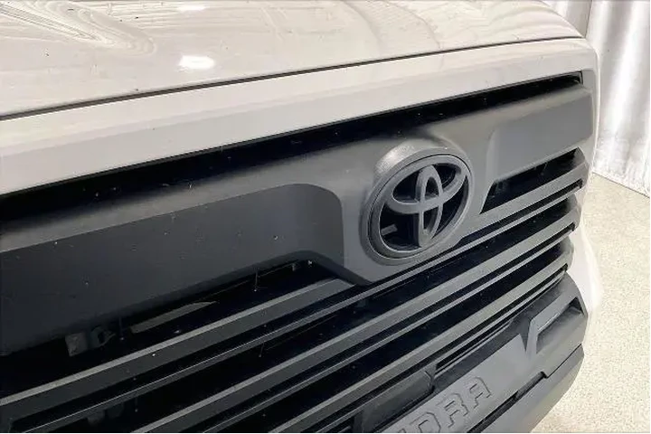 $33161 : Toyota Tundra 2022 4x2 SR5 4 image 7