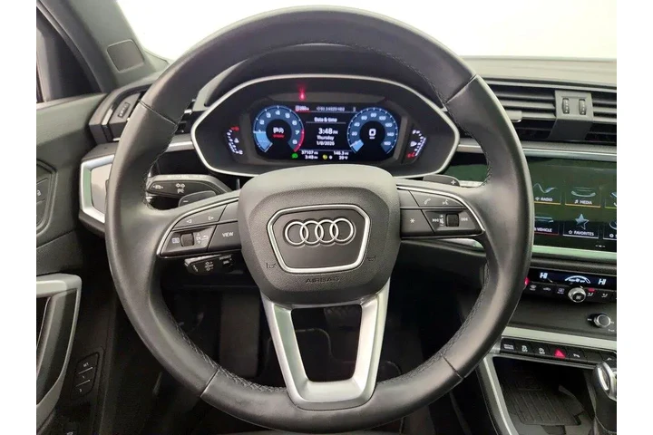 $27998 : Audi Q3 2024 AWD quattro S l image 10