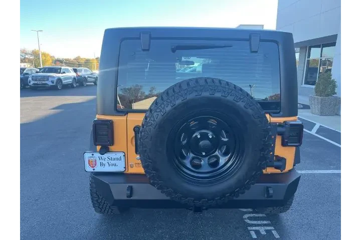 $11990 : Jeep Wrangler 2013 4x4 Sport image 4