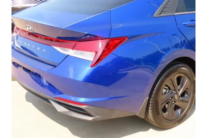 $17945 : Hyundai ELANTRA 2023 SEL 4dr image 9