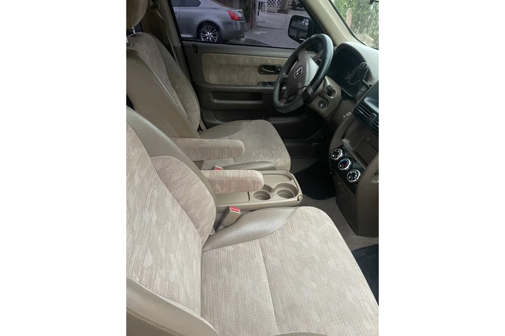$3000 : Honda CRV 2003 image 5
