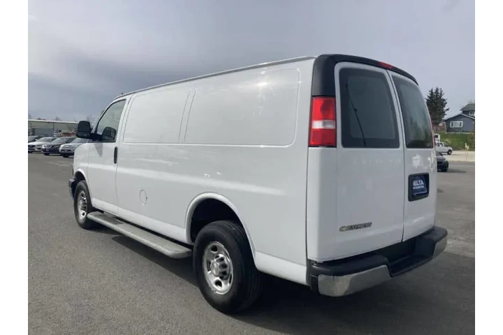 $28999 : 2021 Express 2500 image 7