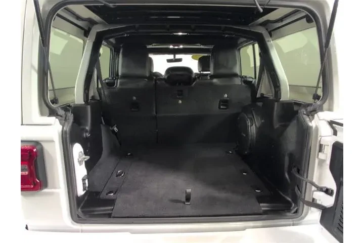 $26588 : Jeep Wrangler Unlimited 2022 image 10