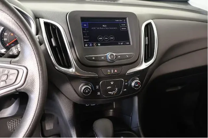 $21020 : Chevrolet Equinox 2024 LT 4d image 5