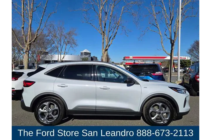 $32988 : Ford Escape Hybrid 2025 ST-L image 9