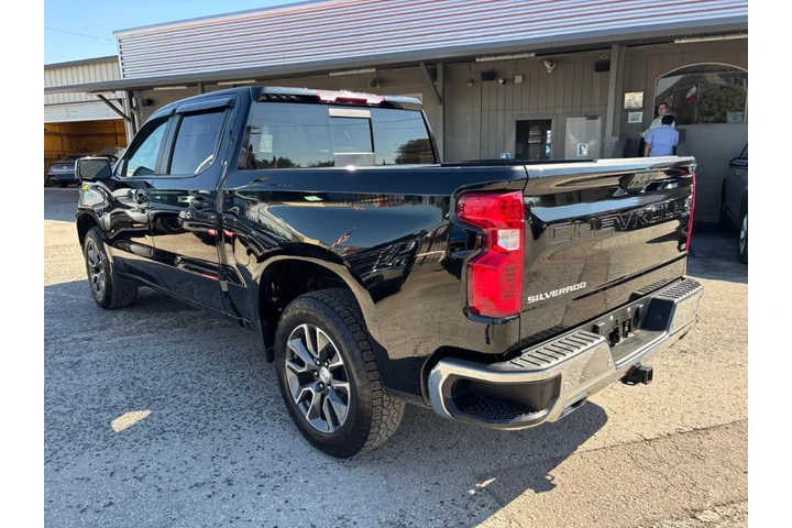 2023 Silverado 1500 LT image 4