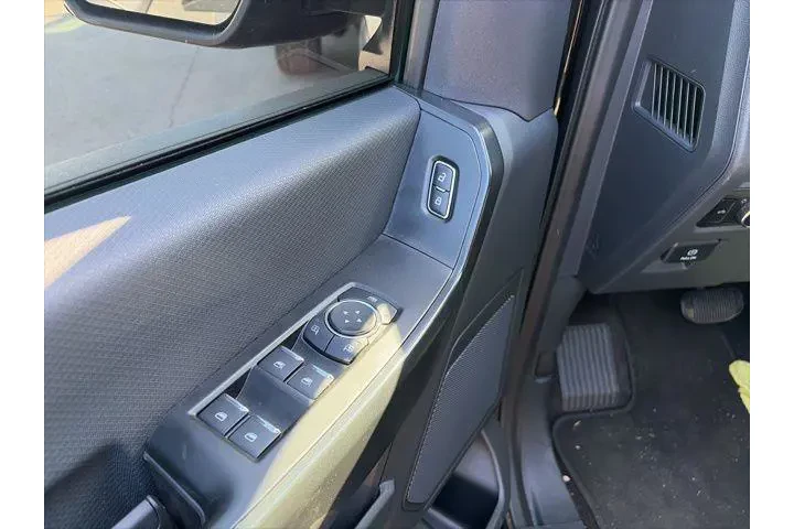 $37500 : Ford F-150 2024 4x2 STX 4dr image 9