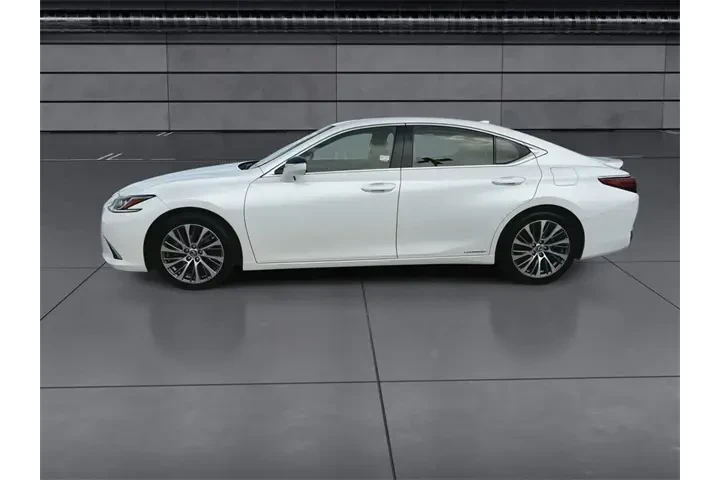$25788 : Lexus ES 300h 2019 Luxury 4d image 5