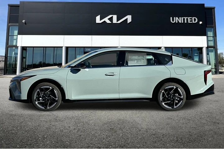 $26385 : New 2025 K4 GT-Line image 6