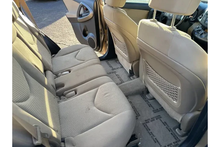 2009 RAV4 Limited image 5