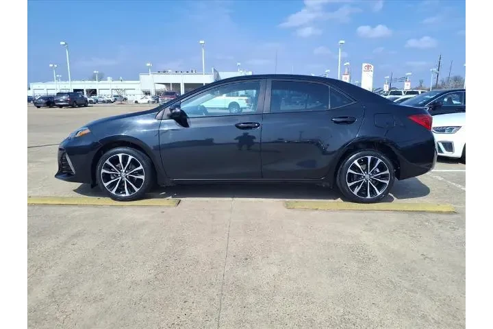 $16988 : Toyota Corolla 2017 SE 4dr S image 2