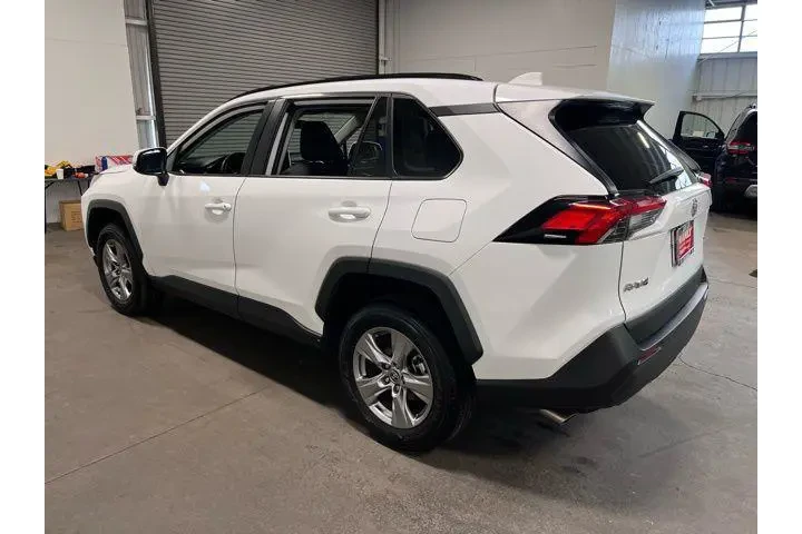 $29973 : Toyota RAV4 2024 XLE 4dr SUV image 5
