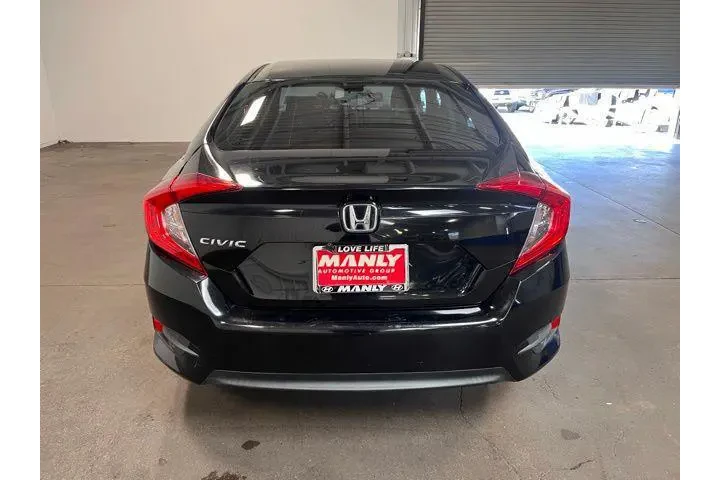 $14510 : Honda Civic 2016 LX 4dr Seda image 4