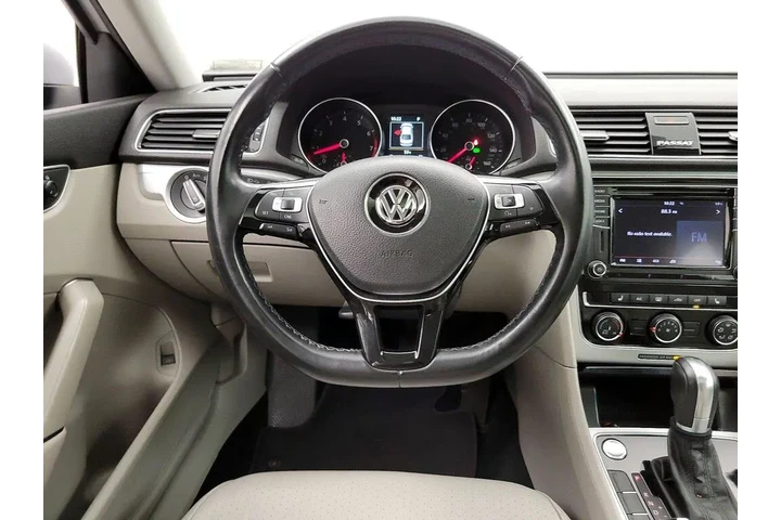 $14998 : Volkswagen Passat 2019 Wolfs image 10