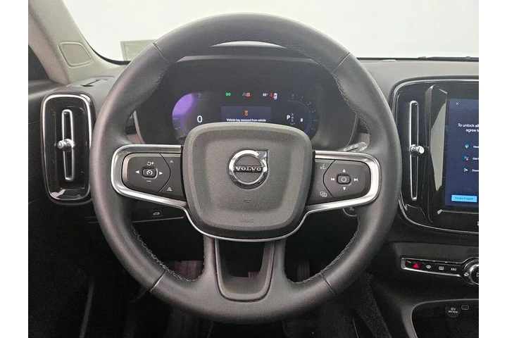 $21998 : Volvo XC40 2023 B4 Plus Brig image 10