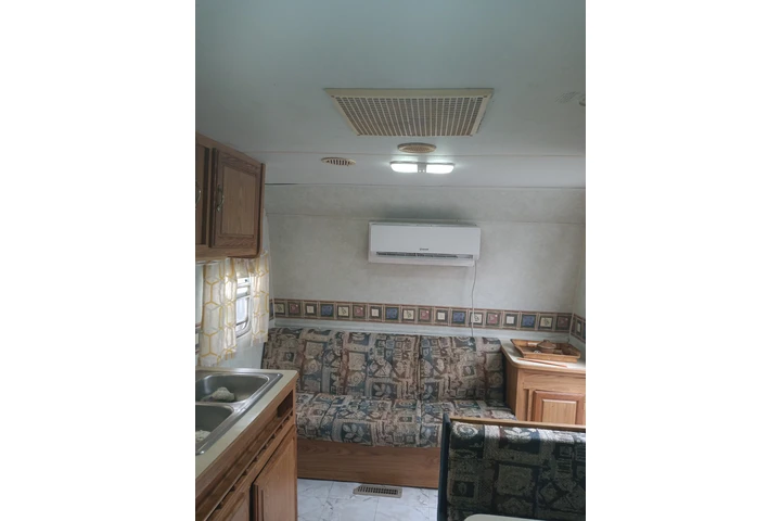$950 : EFFICENCE  TRAILER RV image 4