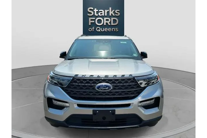 $32490 : Ford Explorer 2022 AWD XLT 4 image 2