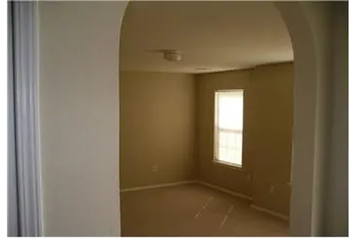 $1900 : Rental property with 3 bedro image 7