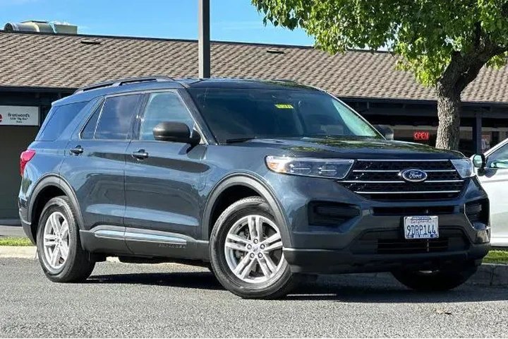$27500 : Ford Explorer 2022 XLT 4dr S image 2