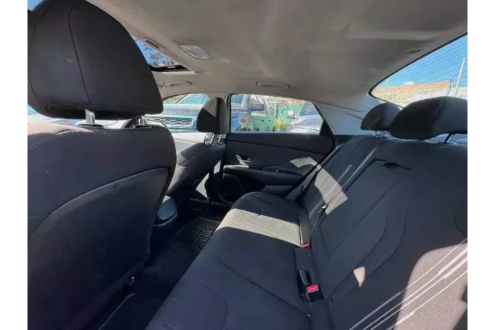 2021 HYUNDAI ELANTRA2021 HYUN image 8