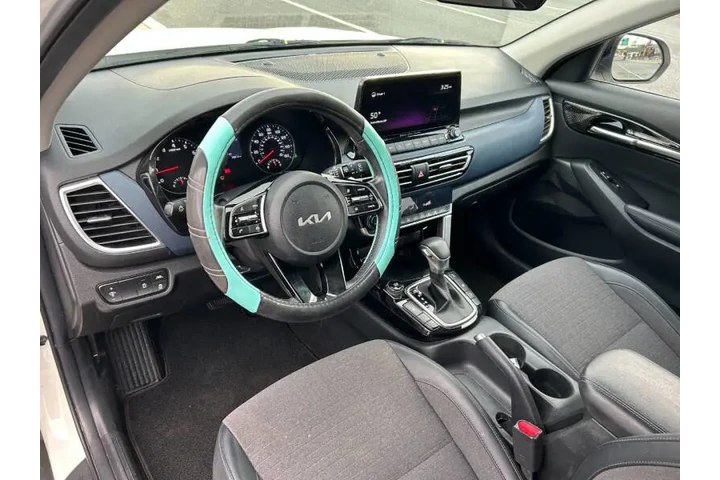 $16995 : 2022 Seltos S image 10