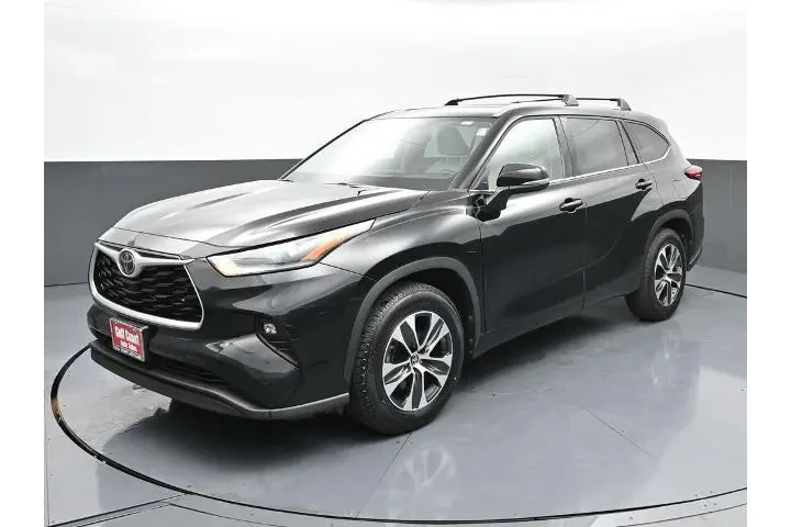 $29495 : Toyota Highlander 2021 XLE 4 image 1