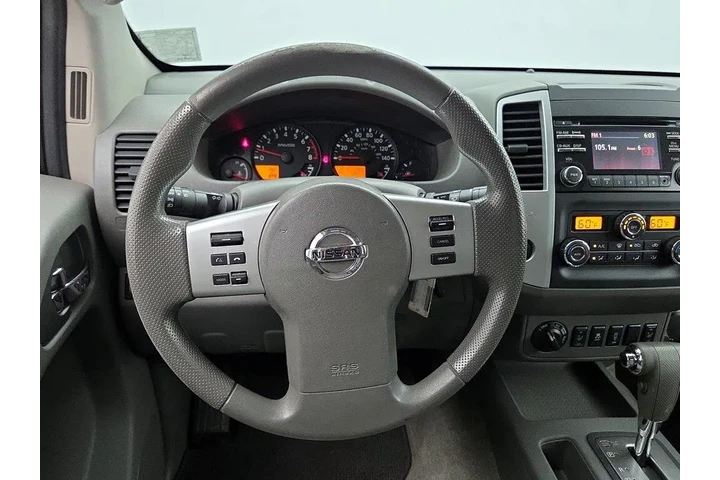 $17998 : Nissan Frontier 2014 4x4 SV image 10