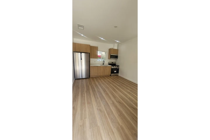 $2500 : Casa de Renta image 4