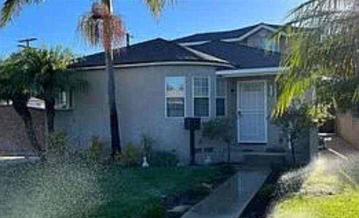 $2390 : RENTO AFFORDABLE HOME 4BR image 1