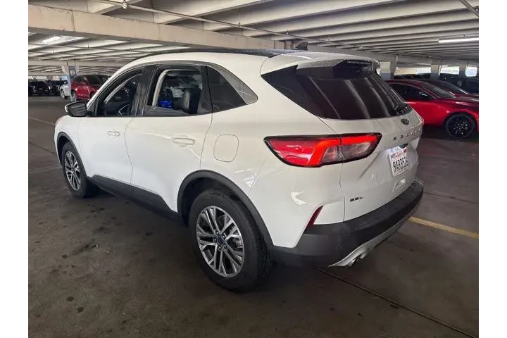 $19100 : Ford Escape 2022 AWD SEL 4dr image 4