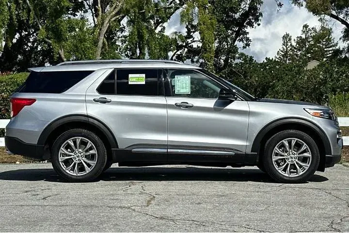 $34971 : Ford Explorer 2023 AWD Limit image 3