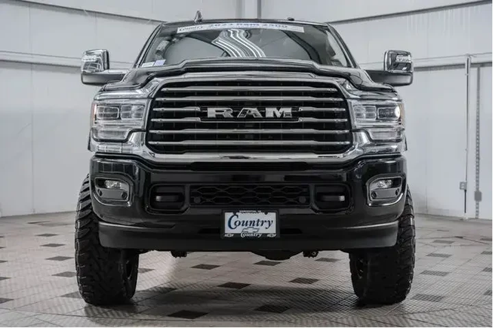 $69500 : Ram 2500 2023 4x4 Limited Lo image 2