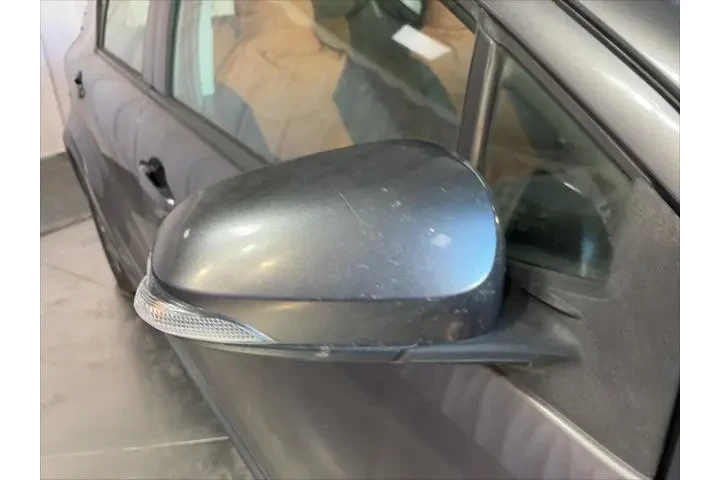 $12999 : Toyota Prius c 2018 One 4dr image 7