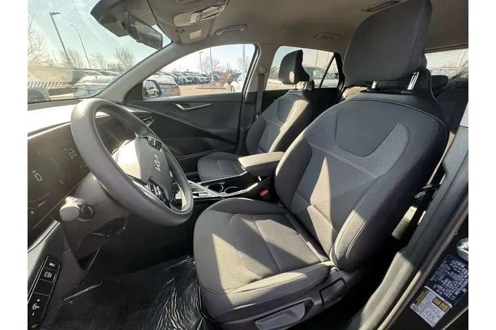$21875 : Kia Niro 2025 LX 4dr Crossov image 8