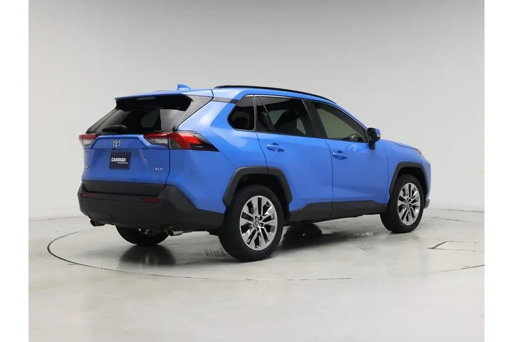 $26998 : Toyota RAV4 2021 XLE Premium image 8