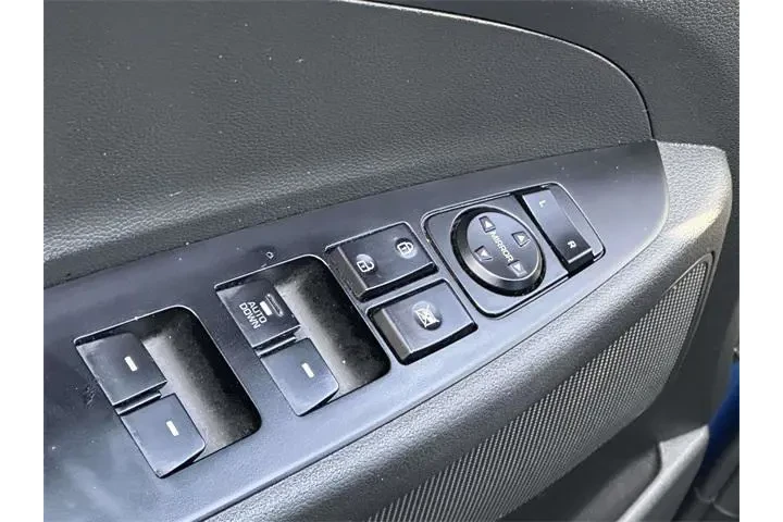 $12280 : Hyundai TUCSON 2019 AWD SE 4 image 8