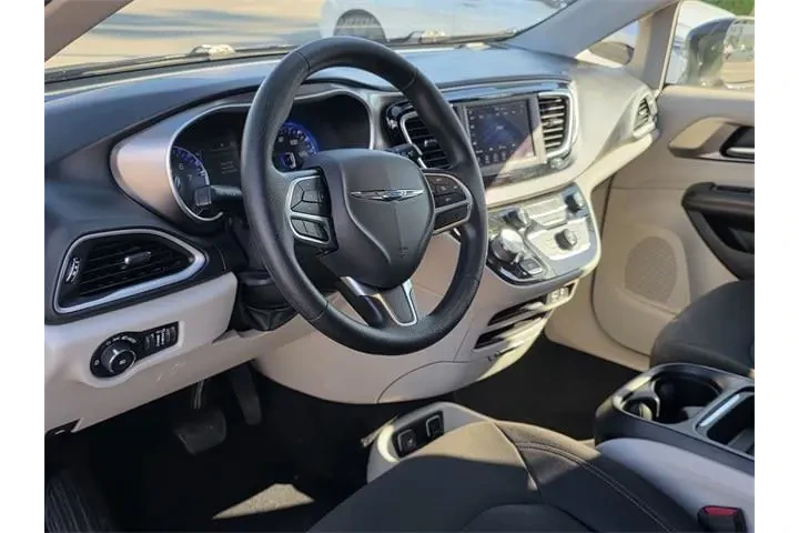 $17988 : Chrysler Pacifica 2020 Touri image 7