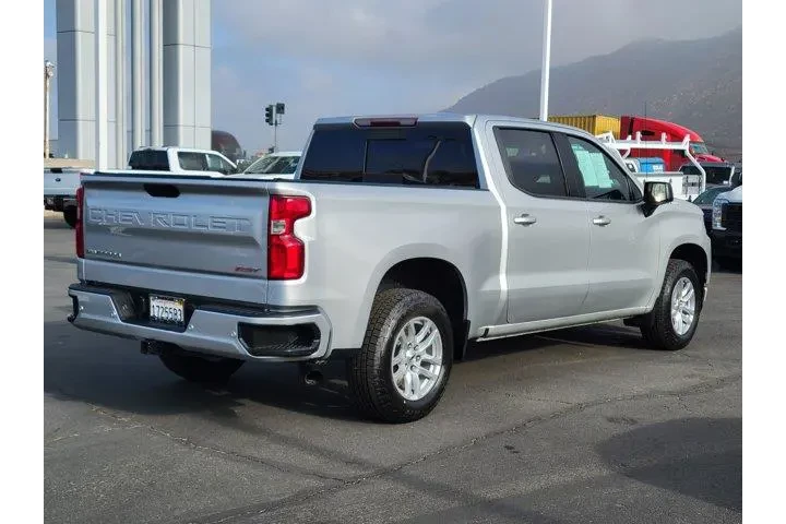 $26000 : Chevrolet Silverado 1500 202 image 2