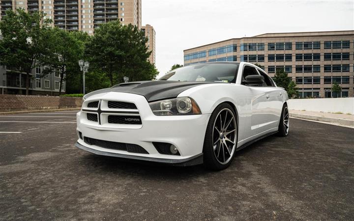 $15000 : 2011 DODGE CHARGER image 8