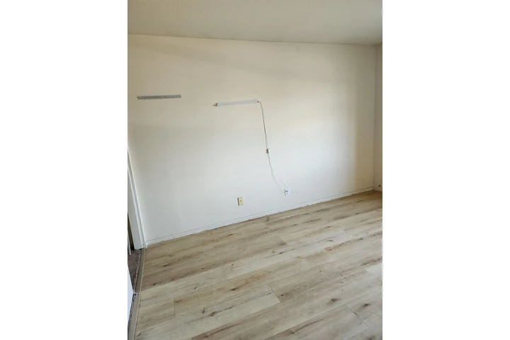 $625 : Cuarto de Renta en Chino image 7