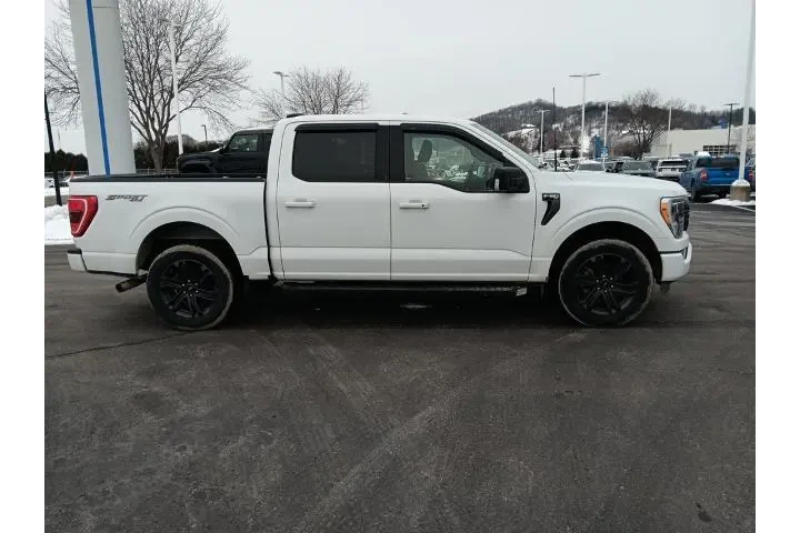 $40000 : Ford F-150 2023 4x4 XLT 4dr image 4