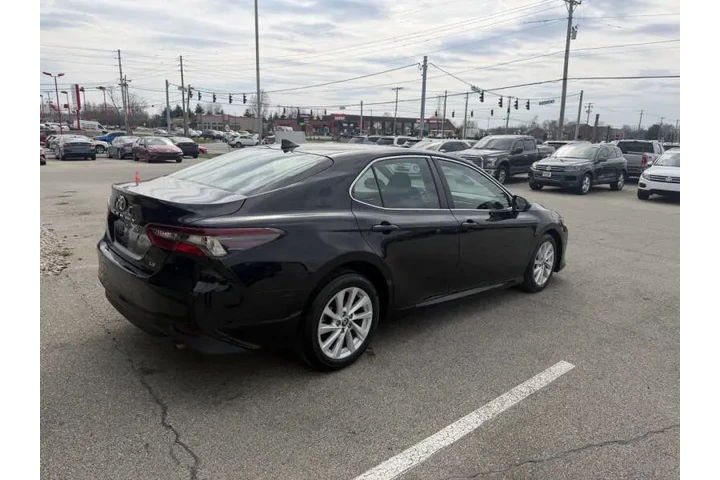 $21850 : 2021 Camry LE image 3