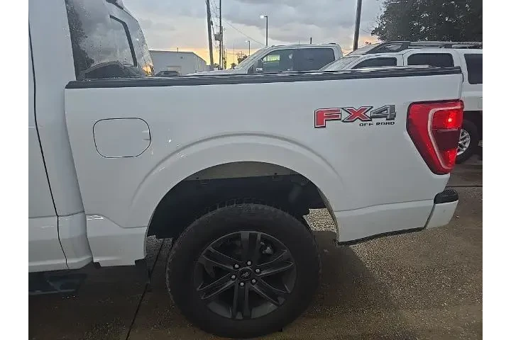 $28980 : Ford F-150 2021 4x4 XLT 4dr image 6