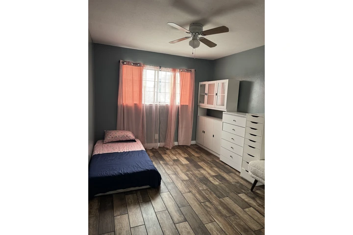 $1100 : RENTO CUARTO image 2