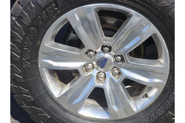 $27520 : Ford F-150 2019 4x4 Limited image 9