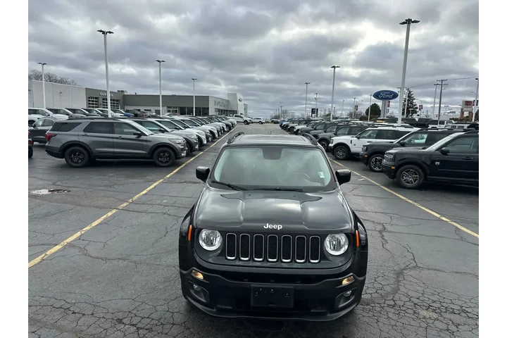 $10500 : Jeep Renegade 2017 4x4 Latit image 3