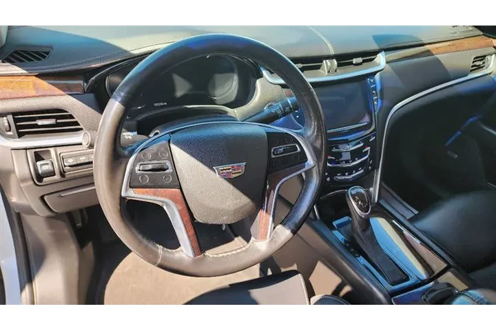 $12999 : 2016 XTS image 10